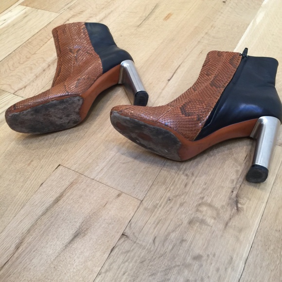 Céline Brown Black Use Python Leather Silver Heel - Picture 4 of 5